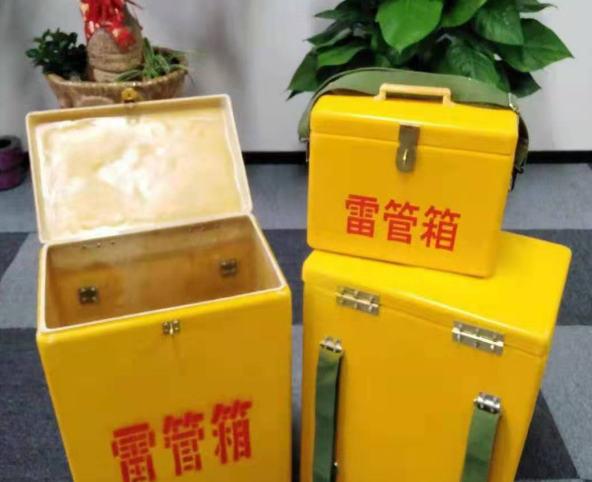 澄迈玻璃钢雷管箱有哪些特点