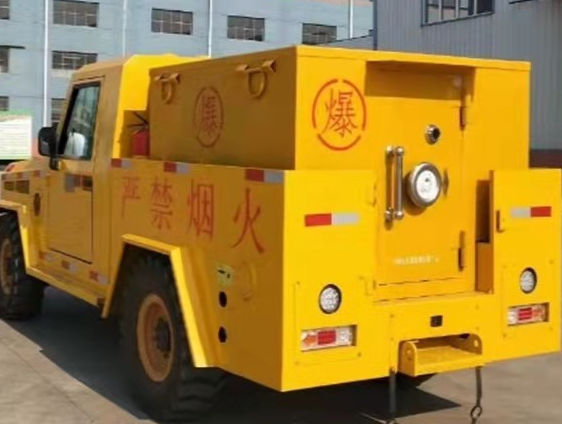澄迈凯龙爆破器材运输车：保障爆破任务的安全运行