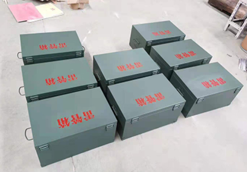 澄迈炸药箱和雷管箱一般是怎么存放的？